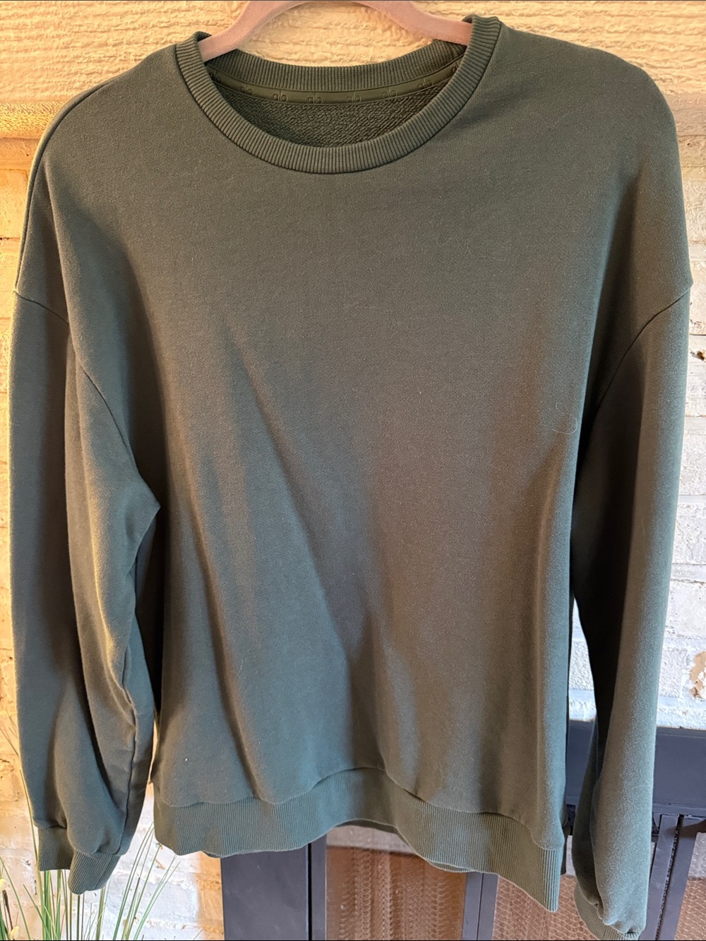 💚 Alo Yoga Chill Crew Neck Pullover Clover Green XS 💚
